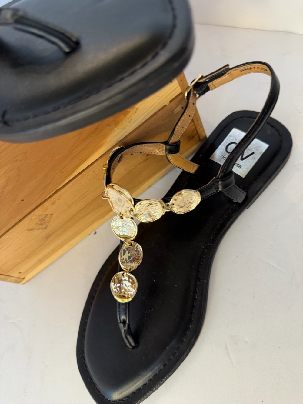 Dolce Vita Black T-strap Sandals with Gold Accents Size 7.5 - Picture 3 of 7